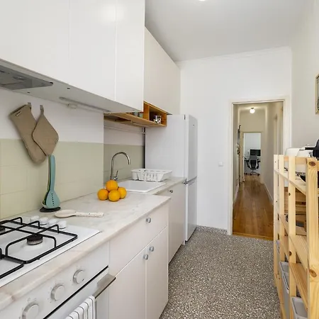 Apartment Whome Urban Chic, Great For D Nomads & R Workers Lisbon