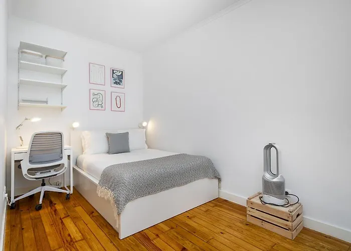 Whome Urban Chic, Great For D Nomads & R Workers